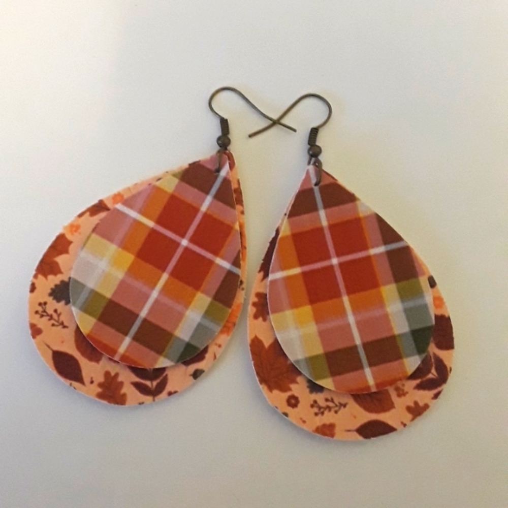 Plaid teardrop earrings